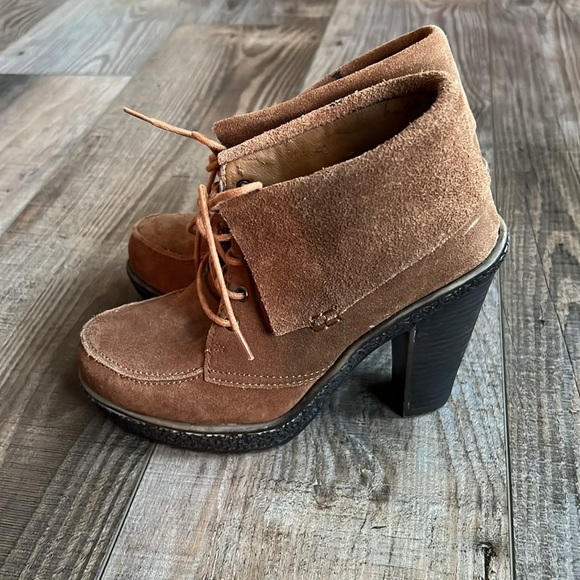 Aiden GC heeled ankle booties with slight wear tie up feature + 4” heel … - Picture 4 of 7